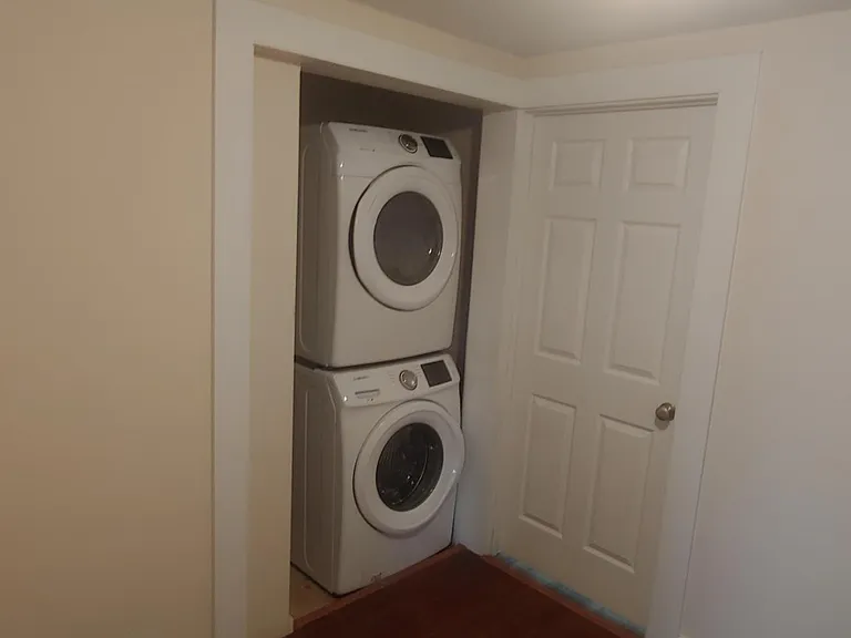 2502 Rockefeller Ave — Photo 15