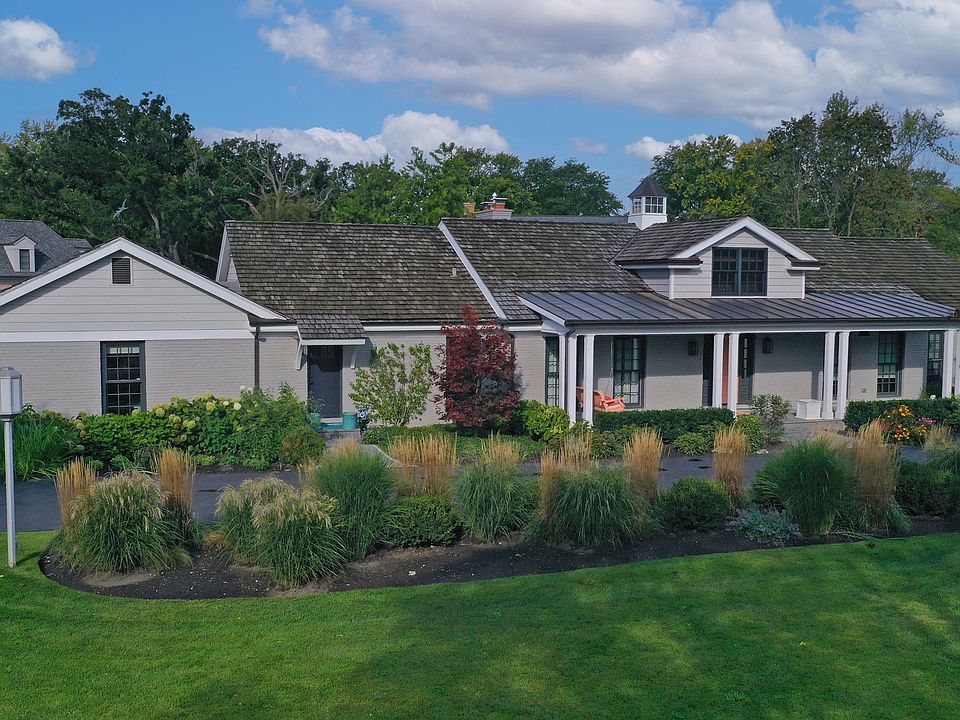 1st image of 292 Sussex Ln