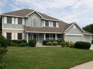 8300 110th St W, Bloomington, MN 55438