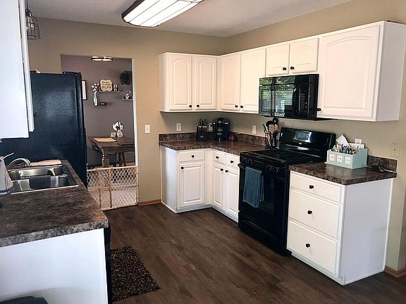 4th image of 9905 Melissa Cir