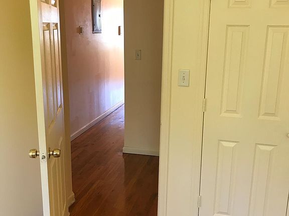 3rd image of 865 E 169th St APT 3