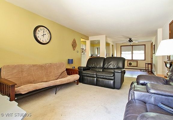 2nd image of 6555 N Harlem Ave APT 2W