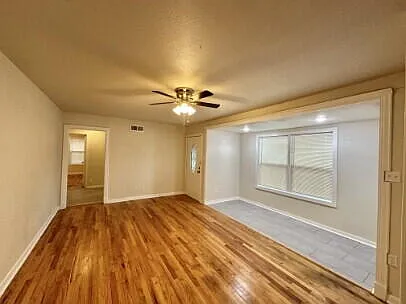 3 bed, 2.0 bath, 1328 sqft, $1,500 — Photo 4