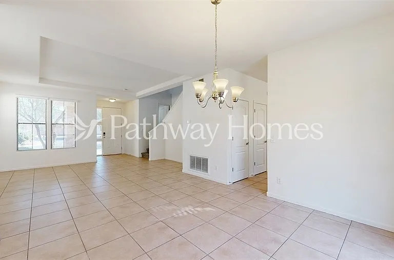 2141 N 135th Dr — Photo 4