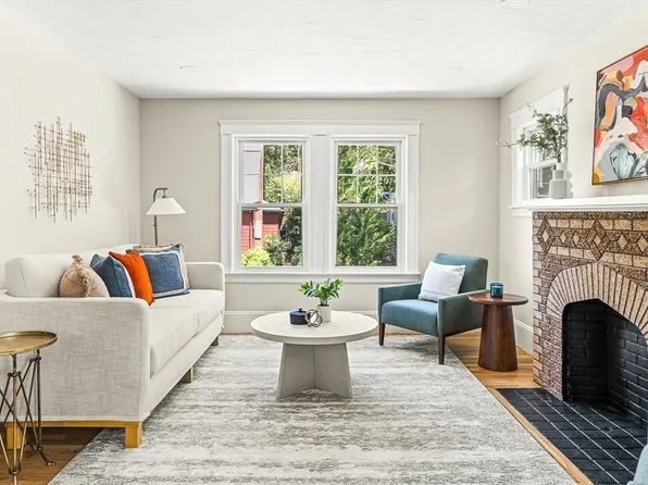 11 Goodway Rd #2, Jamaica Plain, MA 02130