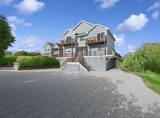 818 Dune Rd, Westhampton Beach, NY 11978