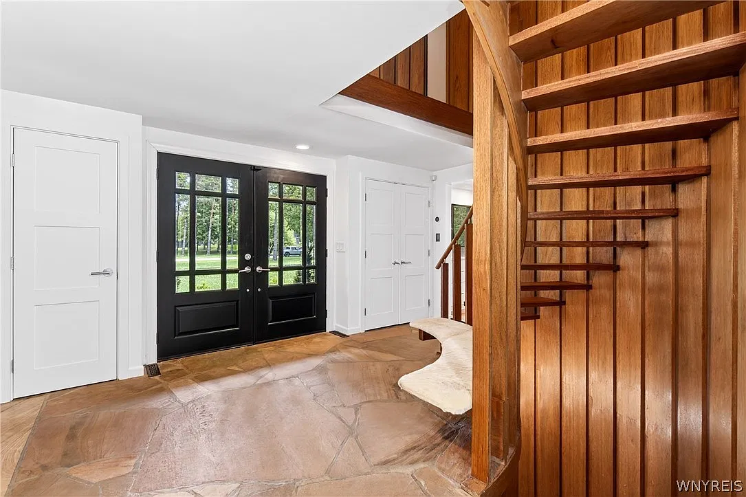 3 bed, 4.0 bath, 3175 sqft, $6,250 — Photo 3