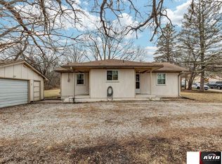 303 W Q St, Weeping Water, NE 68463