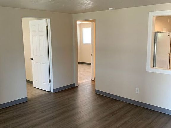 3rd image of 119 S Conway Pl