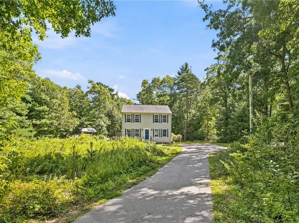253 Old Coach Rd, Charlestown, RI 02813