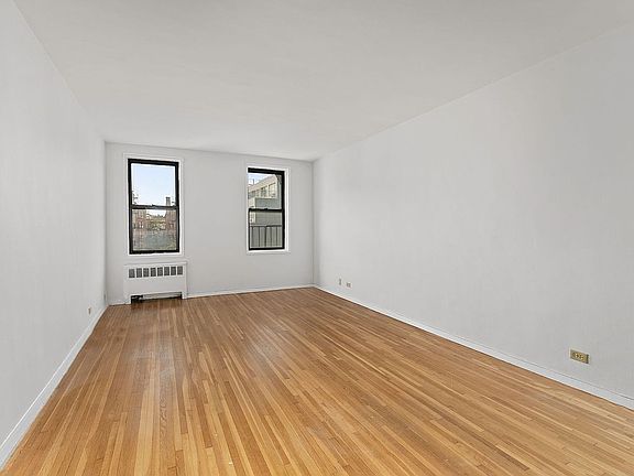 4th image of 675 Academy St APT 5B