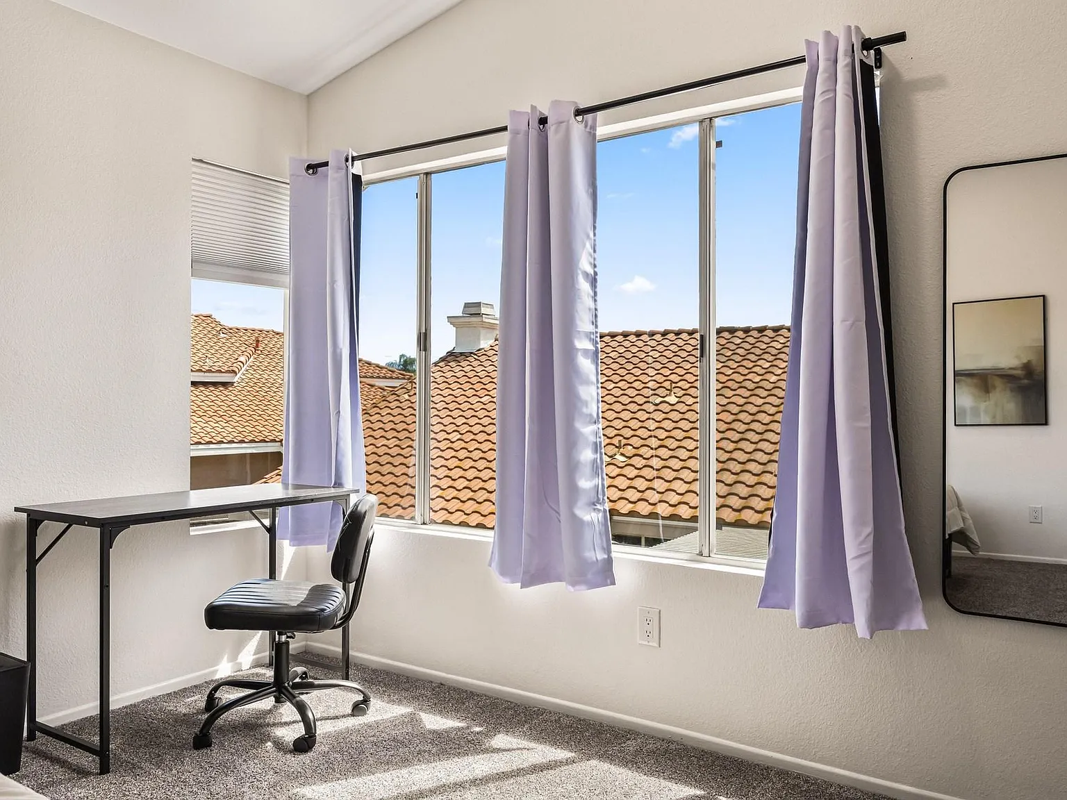 4 bed, 3.0 bath, 1732 sqft, $1,728 — Photo 3