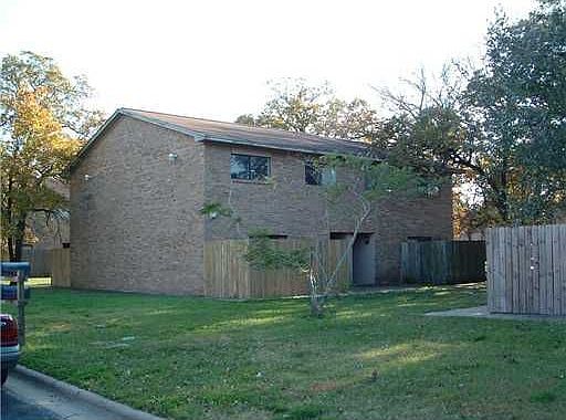 1st image of 2404 Blanco Dr APT D