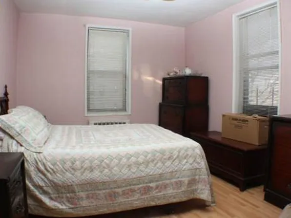 2280 Burnett Street image 1 of 10