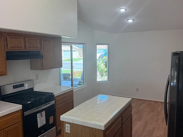 179 Plumosa St — Photo 10