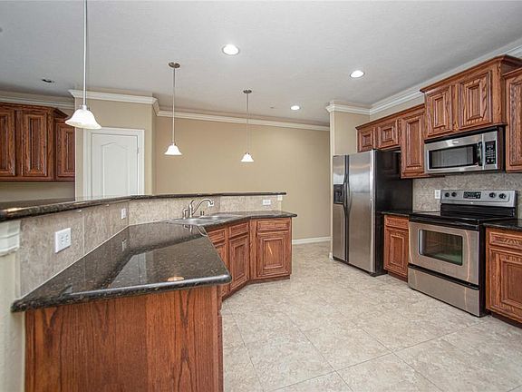 2nd image of 7037 Kingston Cove Ln #217