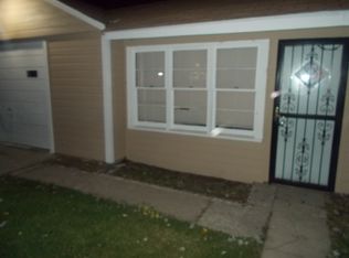 19131 Burt Rd, Detroit, MI 48219