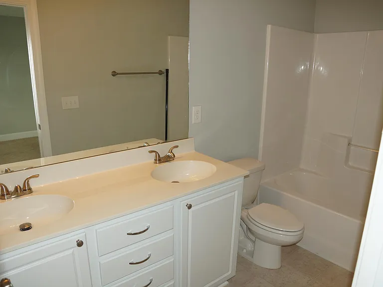 2344 Chavis Dr #B — Photo 28
