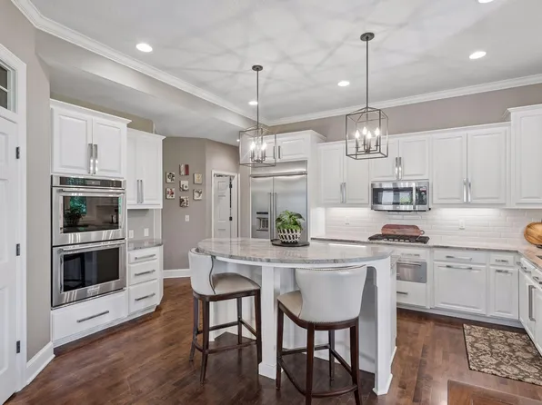18000 Turtle Point, Eden Prairie, MN 55347