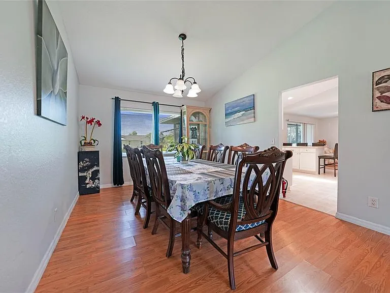 590 Ridgewood St NW — Photo 7