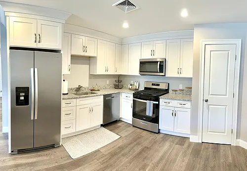 80 Cross Rd #206 Photo 1