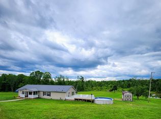 711 Becky Jane Rd, Frenchburg, KY 40322