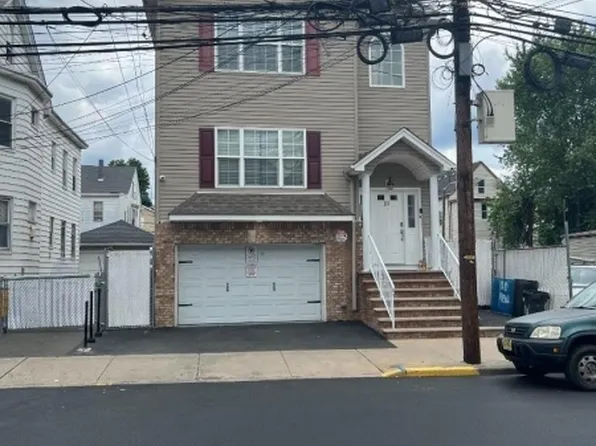 110-PT112 Redwood Ave, Paterson City, NJ 07522