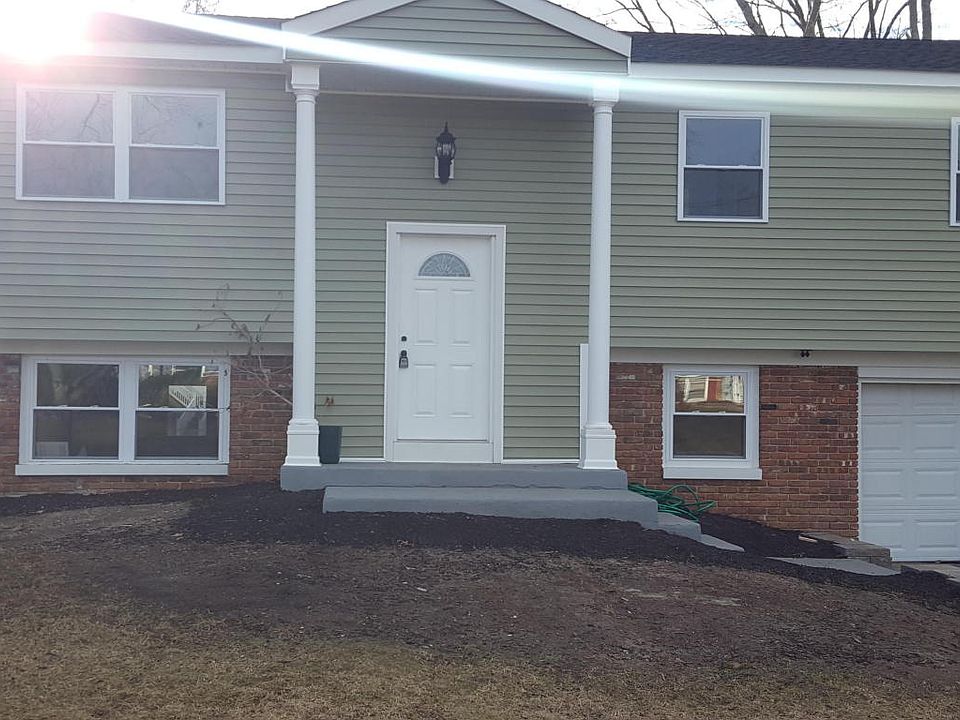 1st image of 1110 Parkview Ln