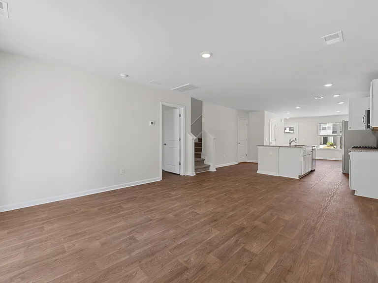 114 Haventree Ct — Photo 35