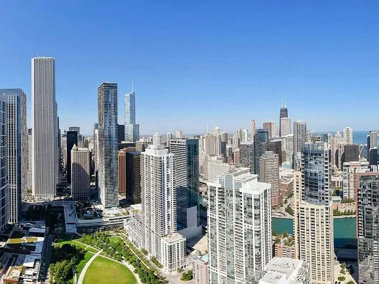 Highly Sought-after Lake Shore East Neighborhood