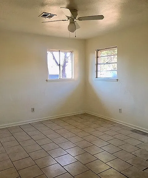 824 NE 26th St #824 — Photo 3