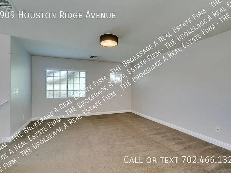 8909 Houston Ridge Ave — Photo 28