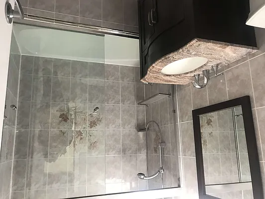 Rented by Voro, LLC | media 21