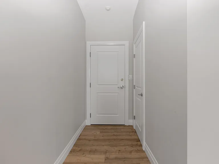 523 Bay St #14 — Photo 2