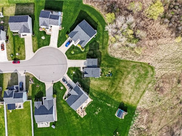 5598 Burlington Dr, Chippewa Lake, OH 44215