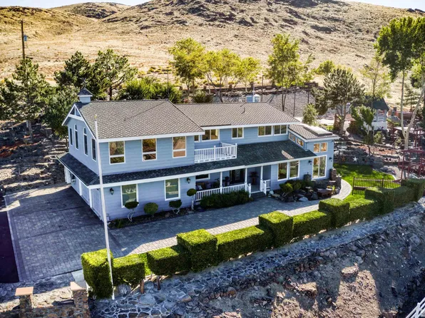 5010 Pleasant View Dr, Sparks, NV 89434