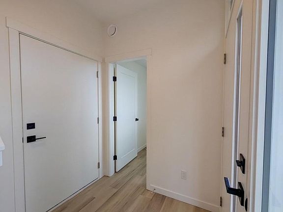 2nd image of 3602 Pleasant Valley Rd #2