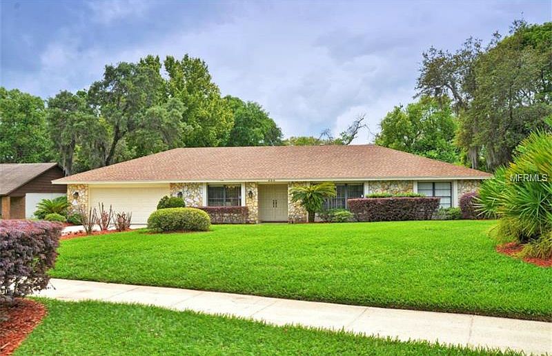 1st image of 325 Cindy Ct