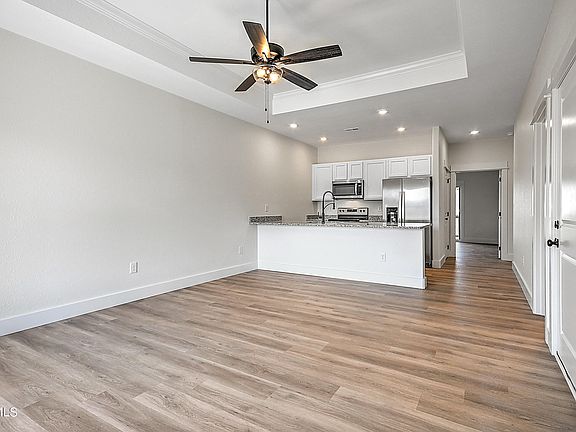2nd image of 1475 Lemongrass Dr #0