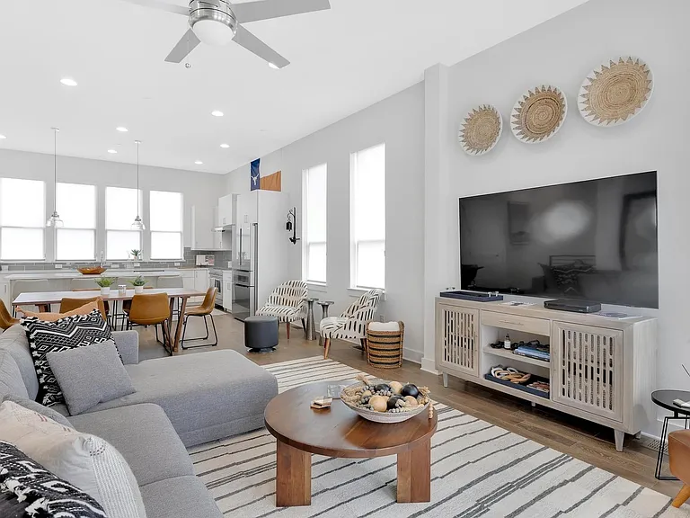 1008 Concordia Ave — Photo 18