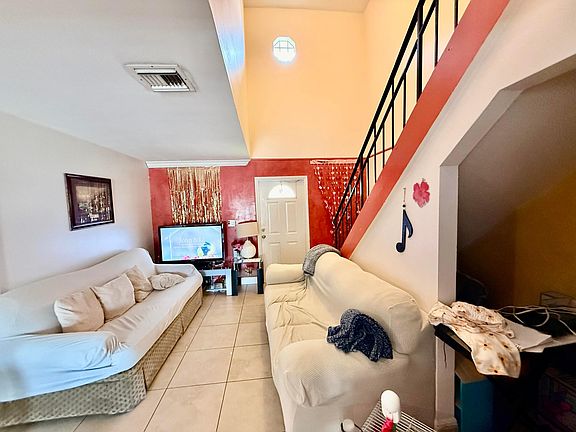 5th image of 6238 SW 7th Street