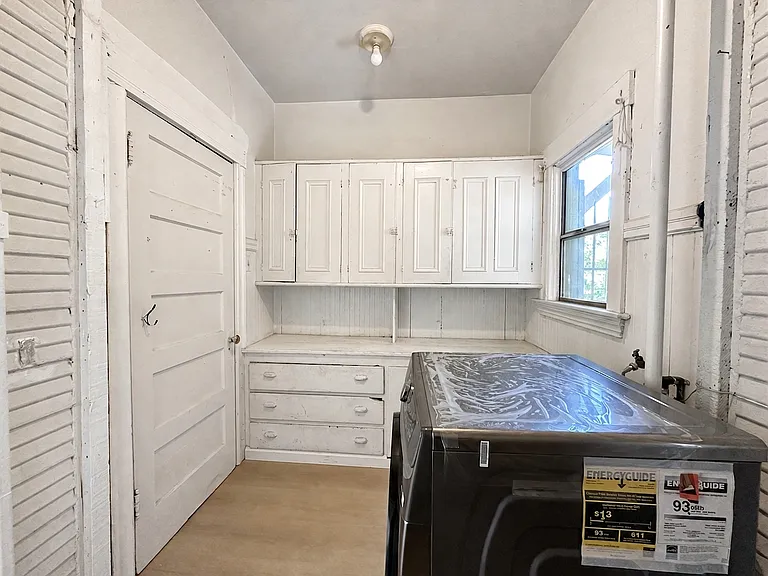1630 8th Ave — Photo 12
