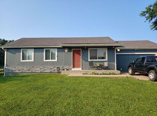 14674 Greentree Dr, Olathe, KS 66061