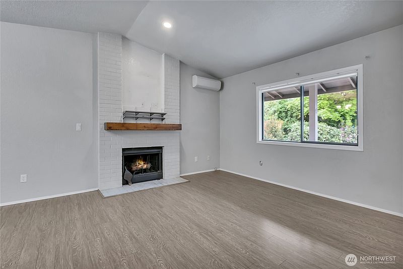 4th image of 1705 S 88th Street