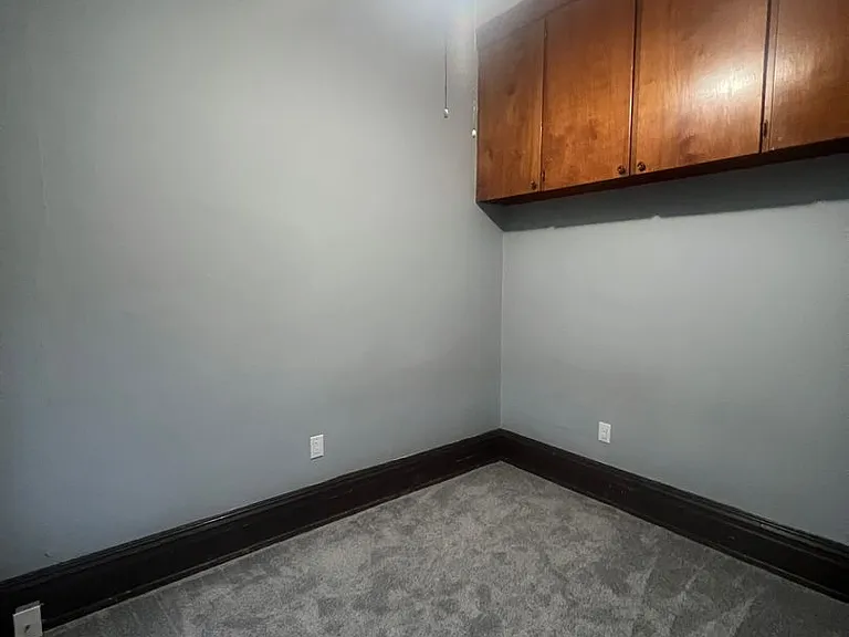 133 W High St — Photo 24