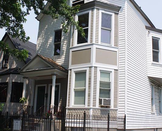 5th image of 3544 W Medill Ave APT 1F