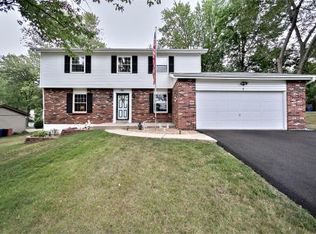 1 Crown Park Ct, Ballwin, MO 63021