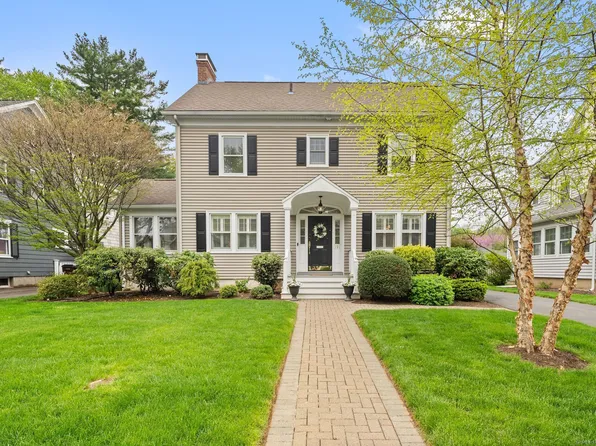 191 Four Mile Road, West Hartford, CT 06107