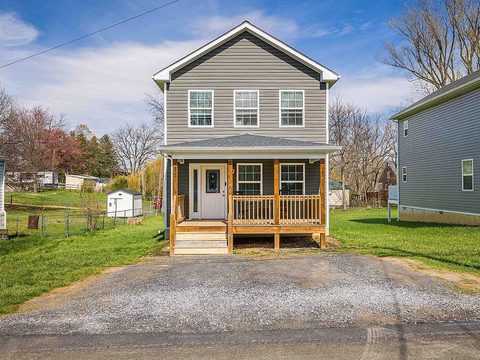 1st image of 32 Reed St