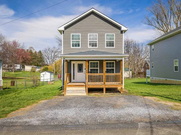 32 Reed St, Fishersville, VA 22939